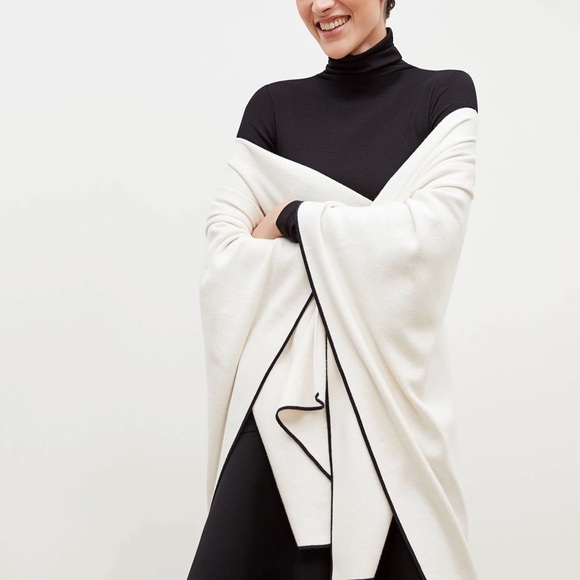 MM Lafleur The Angelou Shawl Contrast Ivory - Picture 3 of 8